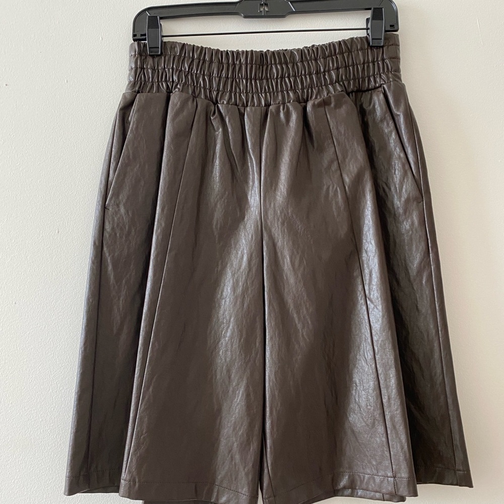 NWT Pinko Brown Faux Leather Bermuda Shorts